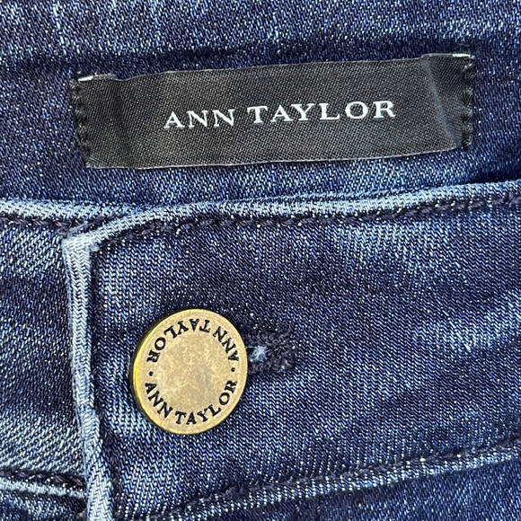 Ann Taylor Jeans Womens 12T Skinny Curvy Fit - Picture 3 of 7